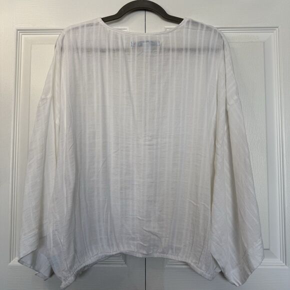 NWT Blue Sol White on White Striped Mock Wrap Blouse Women’s Size Large - Picture 5 of 9